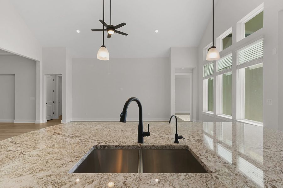 Representative interior finishes for a home built from the Barron by Chesmar Homes in Lariat, Liberty Hill (Image 21).