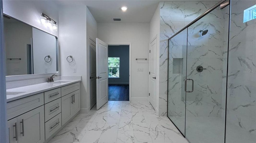Furnished interior view inside a new home in , Ocala (Image 11).
