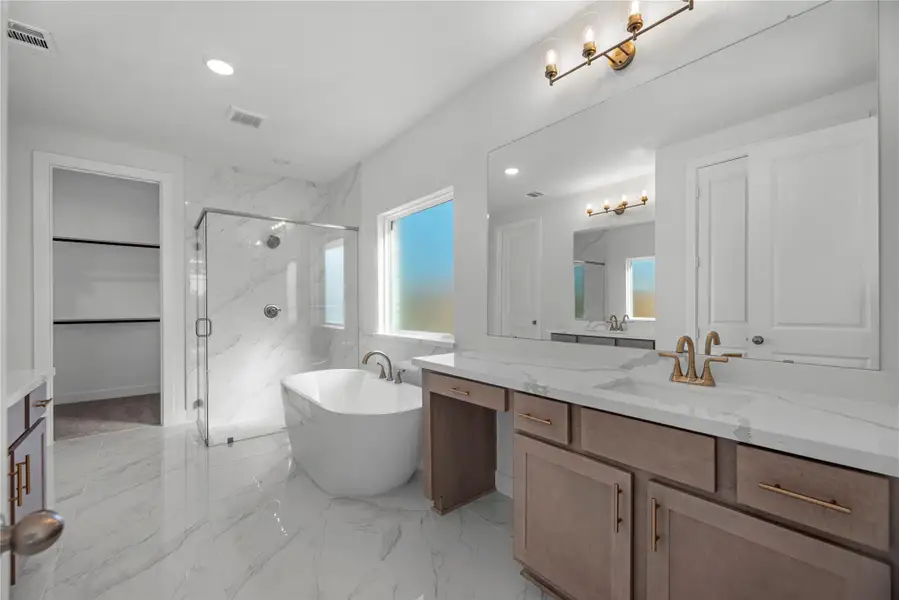 Representative image. Features, selections and colors may vary. Representative image. Features, selections and colors may vary.