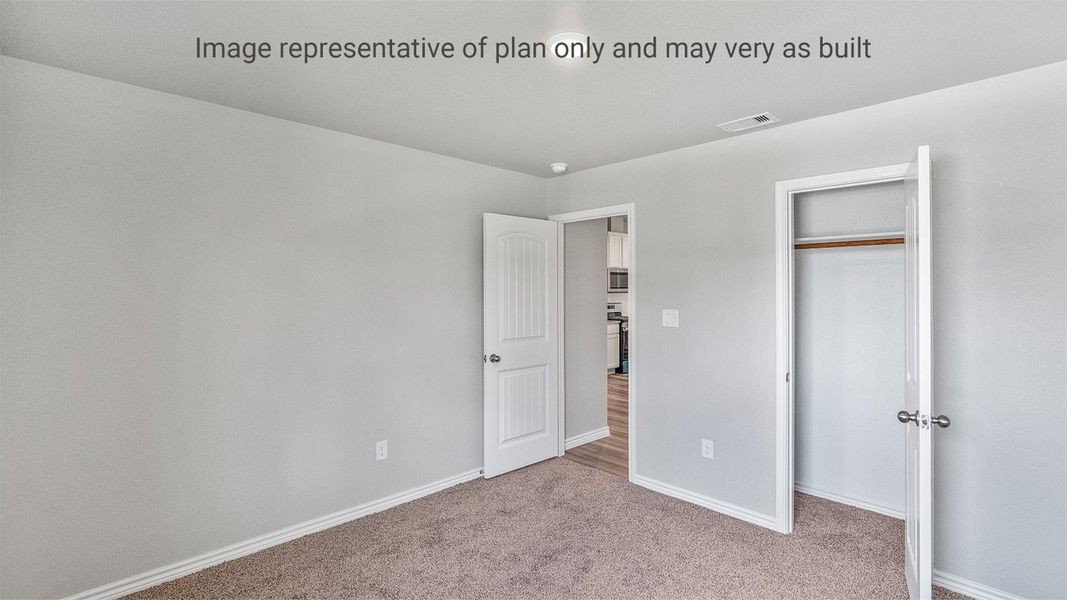 Spacious, unfurnished interior of a new home in London Towne, Corpus Christi (Image 21).