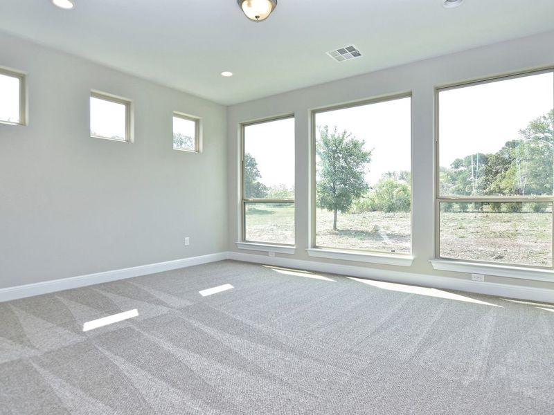 Representative unfurnished interior of a home built from the San Simeon I by Giddens Homes in Clearwater Ranch, Liberty Hill (Image 427).