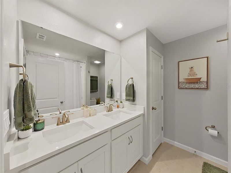 Furnished interior view inside a new home in , Lutz (Image 37).