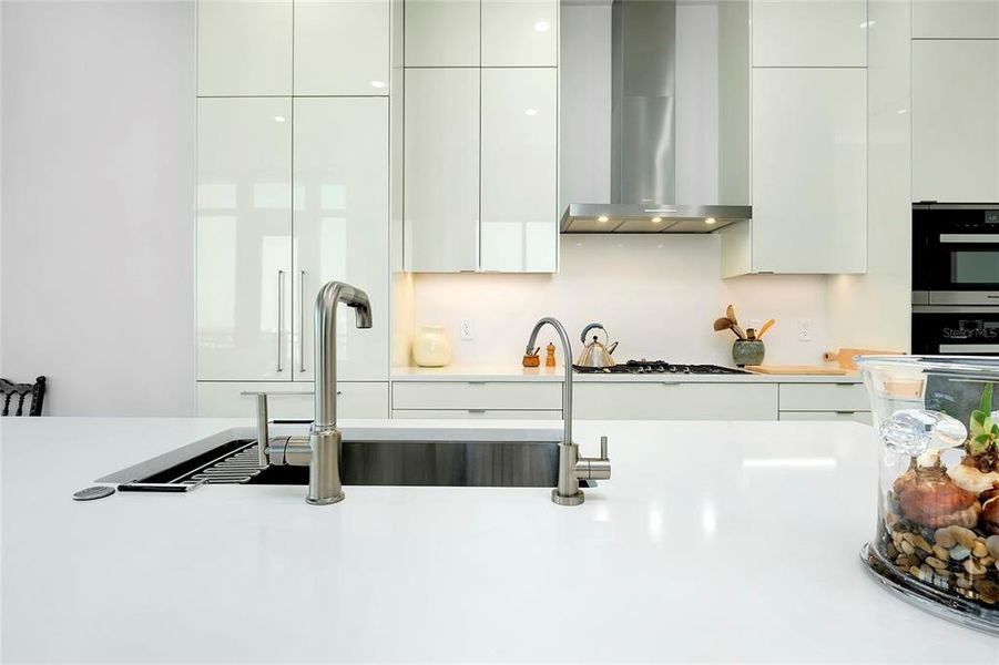 Furnished interior view inside a new home in , Sarasota (Image 29).