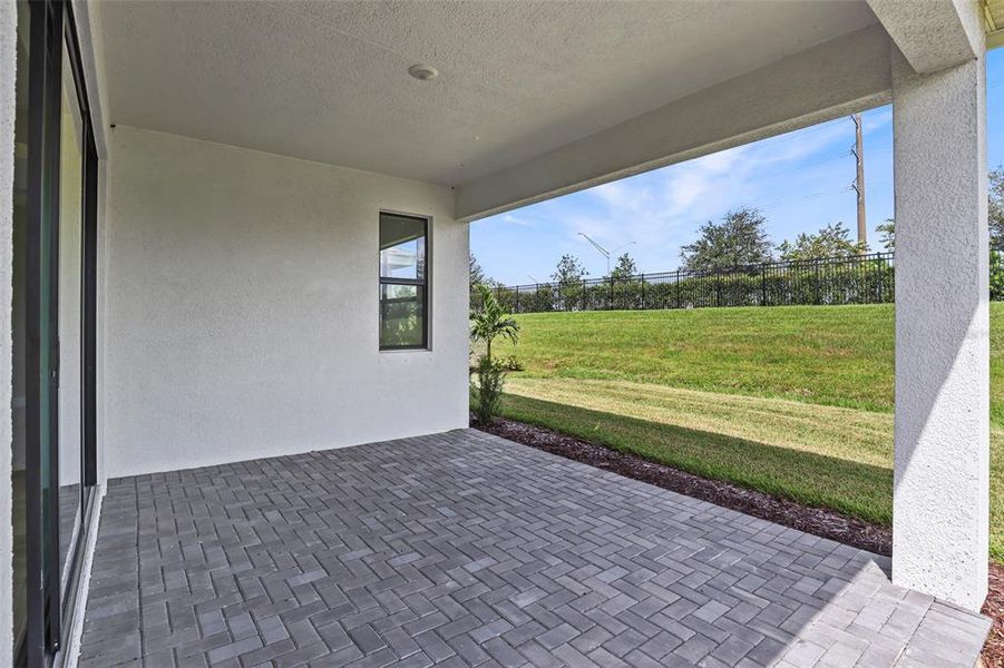 Image 62 of a home in Cresswind Lakewood Ranch.