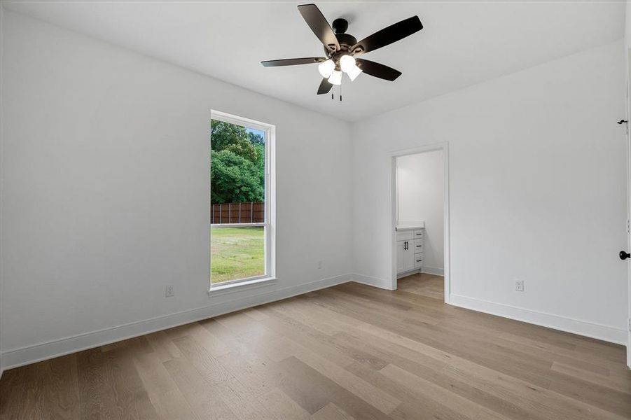 Spacious, unfurnished interior of a new home in , Tyler (Image 32).