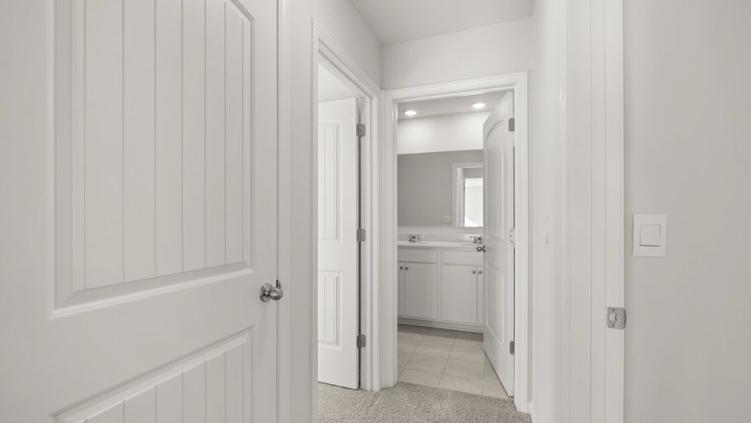 Representative unfurnished interior of a home built from the Belfort by D.R. Horton in Hamptons at Riverwood North, Dallas (Image 20).