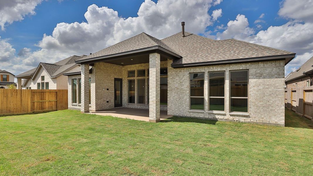 Exterior details and patio area of a home in Riceland 60', Mont Belvieu (Image 2). Exterior details and patio area of a home in Riceland 60', Mont Belvieu (Image 2).