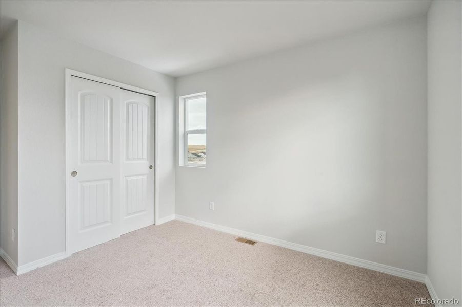 Spacious, unfurnished interior of a new home in Bradley Heights, Colorado Springs (Image 18).