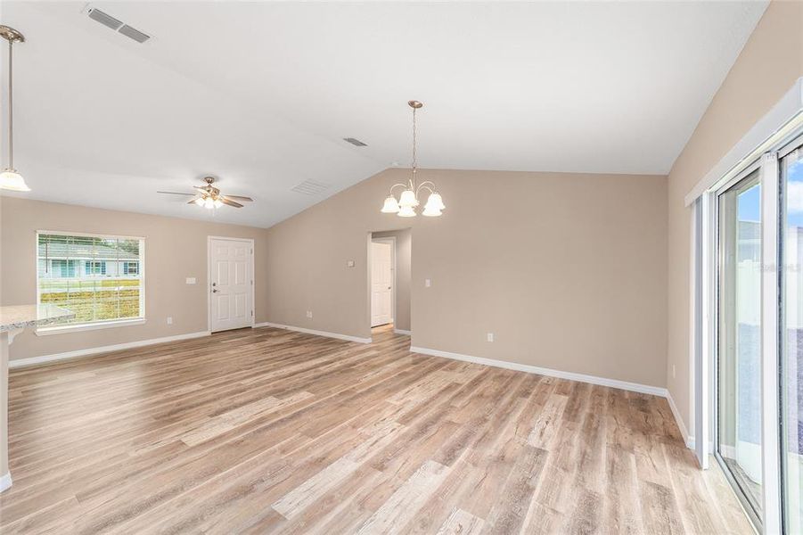 Spacious, unfurnished interior of a new home in , Ocala (Image 15).