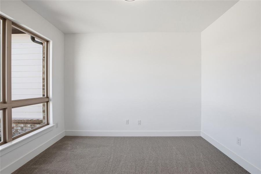 Spacious, unfurnished interior of a new home in Talon Hills, Fort Worth (Image 26).