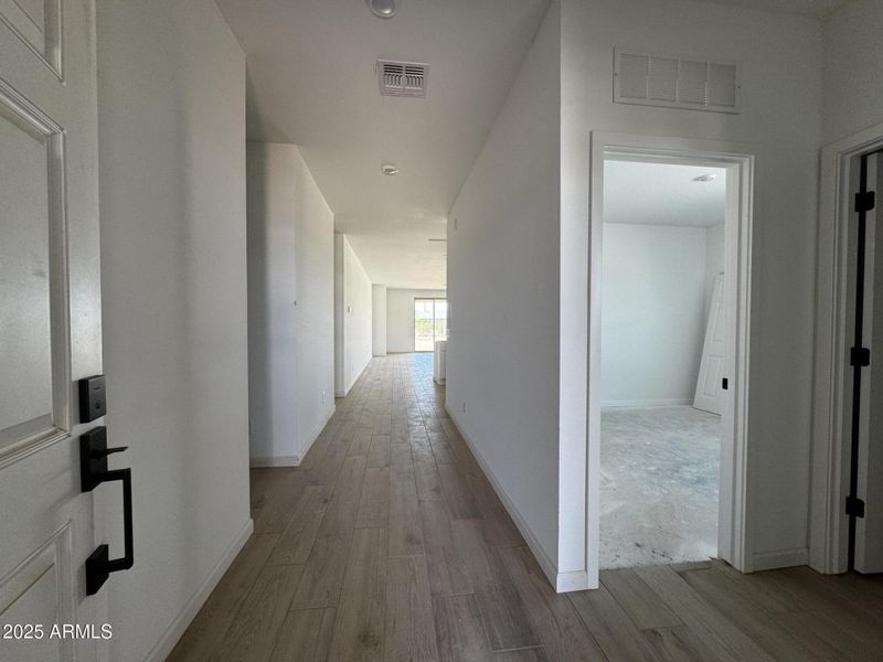 1.3 - Foyer 1.3 - Foyer