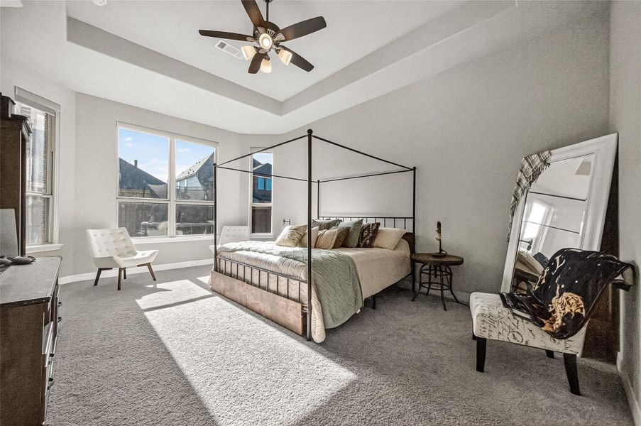 Furnished interior view inside a new home in StoneCreek Estates, Richmond (Image 26). Furnished interior view inside a new home in StoneCreek Estates, Richmond (Image 26).