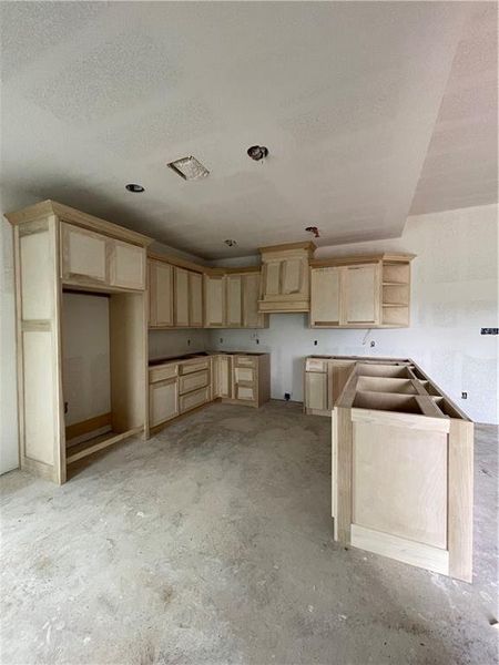 Spacious, unfurnished interior of a new home in , Bremond (Image 4). Spacious, unfurnished interior of a new home in , Bremond (Image 4).