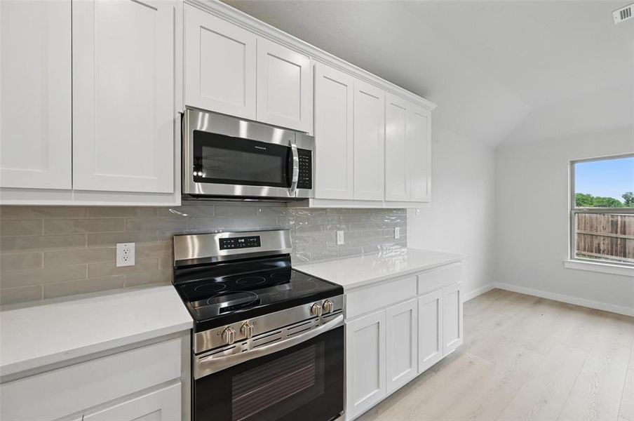 Furnished interior view inside a new home in Trail Creek, Cleburne (Image 6). Furnished interior view inside a new home in Trail Creek, Cleburne (Image 6).