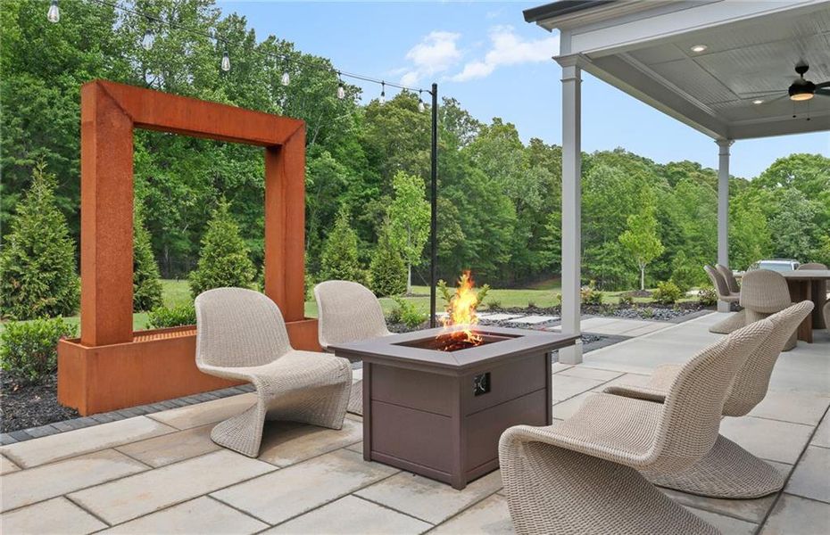 Furnished interior view inside a new home in Silverwood, Cumming (Image 9).