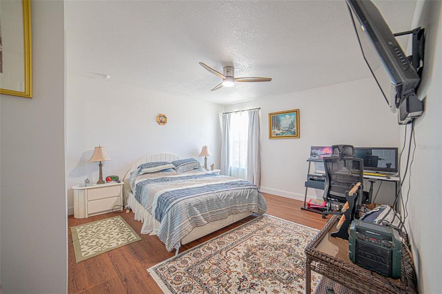 Furnished interior view inside a new home in , Spring Hill (Image 27). Furnished interior view inside a new home in , Spring Hill (Image 27).