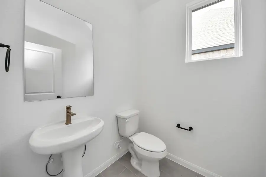 Furnished interior view inside a new home in , Katy (Image 5).