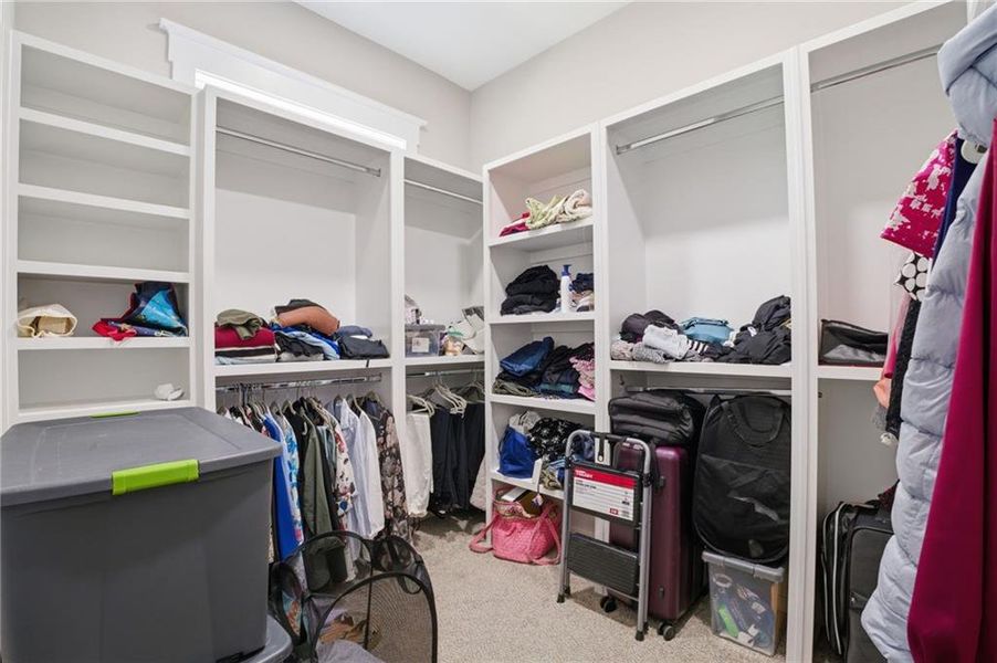 Furnished interior view inside a new home in , Jasper (Image 41).