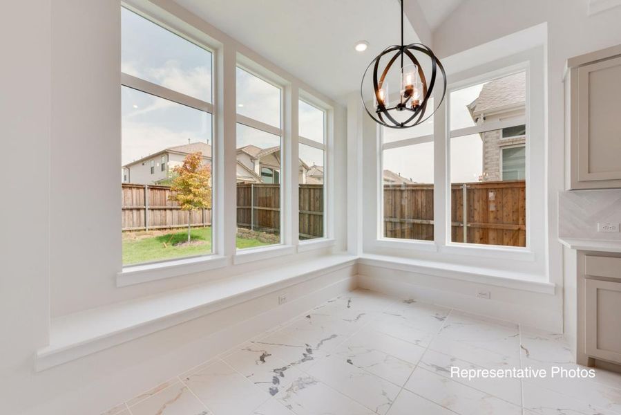 Representative unfurnished interior of a home built from the Grandview by Grand Homes in Dominion of Pleasant Valley, Wylie (Image 18).