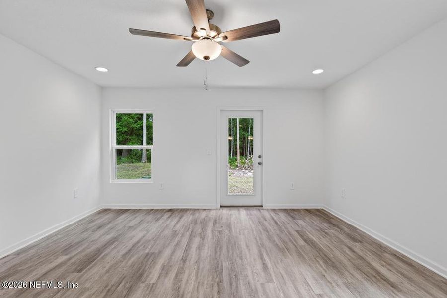Spacious, unfurnished interior of a new home in , Jacksonville (Image 42).