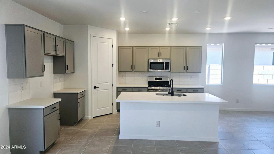 Frontera Lot 9 Kitchen 2