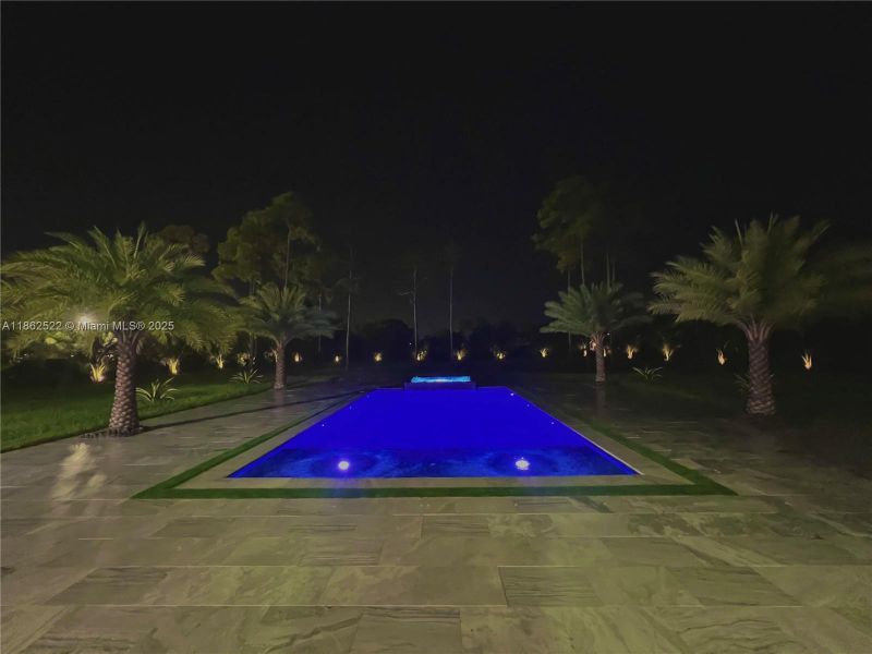 Community amenities in , Homestead (Image 36).