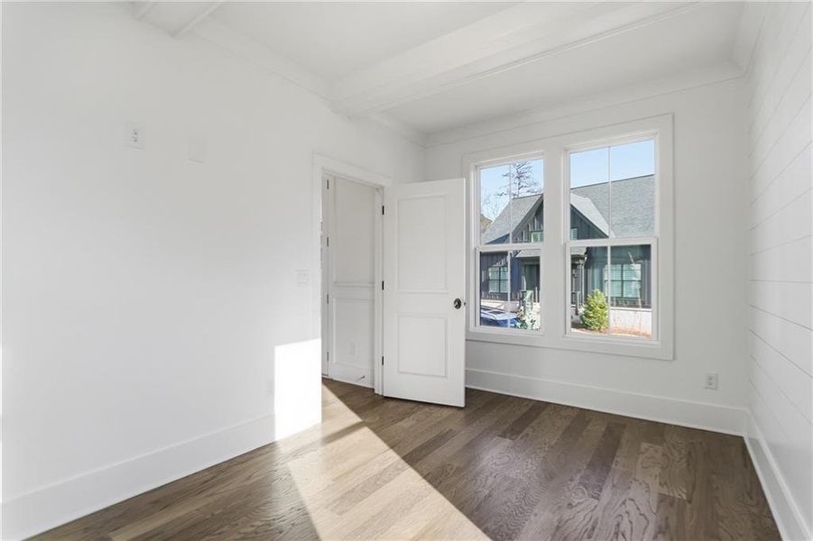 Spacious, unfurnished interior of a new home in , Roswell (Image 42).