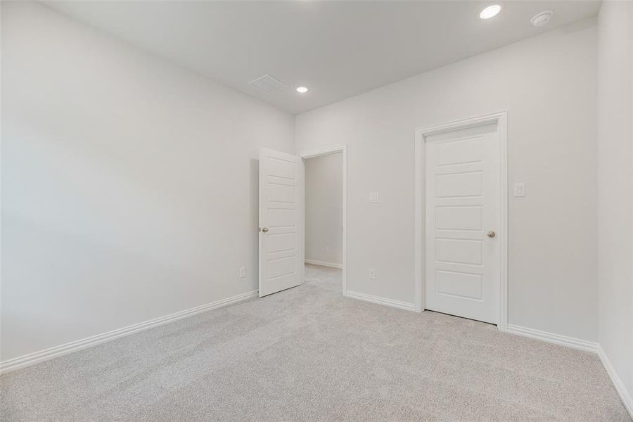 Spacious, unfurnished interior of a new home in Sutton Fields, Celina (Image 25).