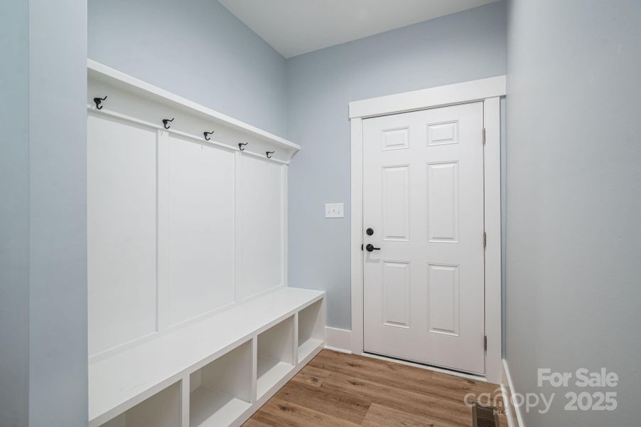 Spacious, unfurnished interior of a new home in , Maiden (Image 20).