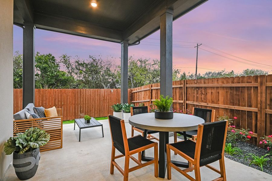 Exterior details and patio area of a home in South Brook, Leander (Image 4).