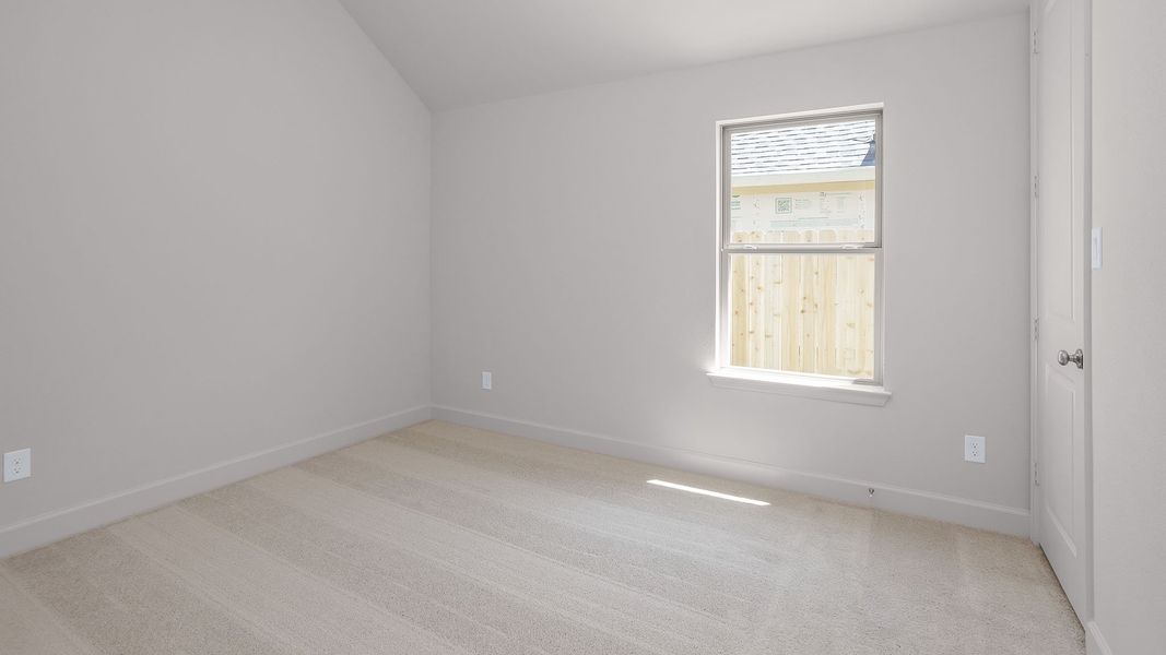 Spacious, unfurnished interior of a new home in Riceland, Mont Belvieu (Image 22).