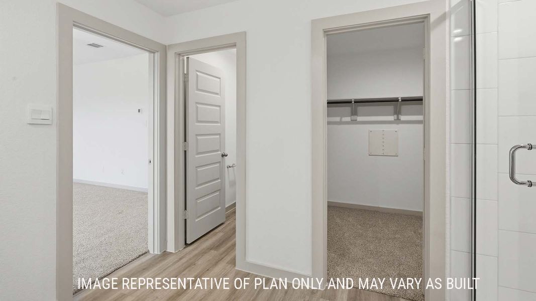 Image 35 representing the Lakeway by D.R. Horton in Reserve at Mallard Lakes, Orange, TX.