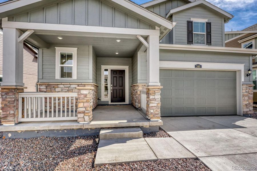 Exterior details and patio area of a home in , Elizabeth (Image 3).