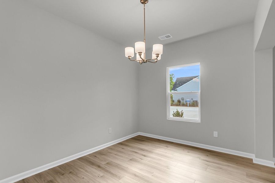 Spacious, unfurnished interior of a new home in Fairway Woods at Wyboo, Manning (Image 20).