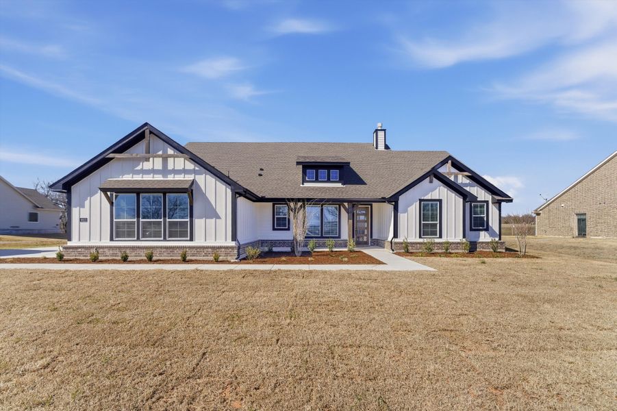 Exterior details and patio area of a home in Terra Escalante, Blue Ridge (Image 26).