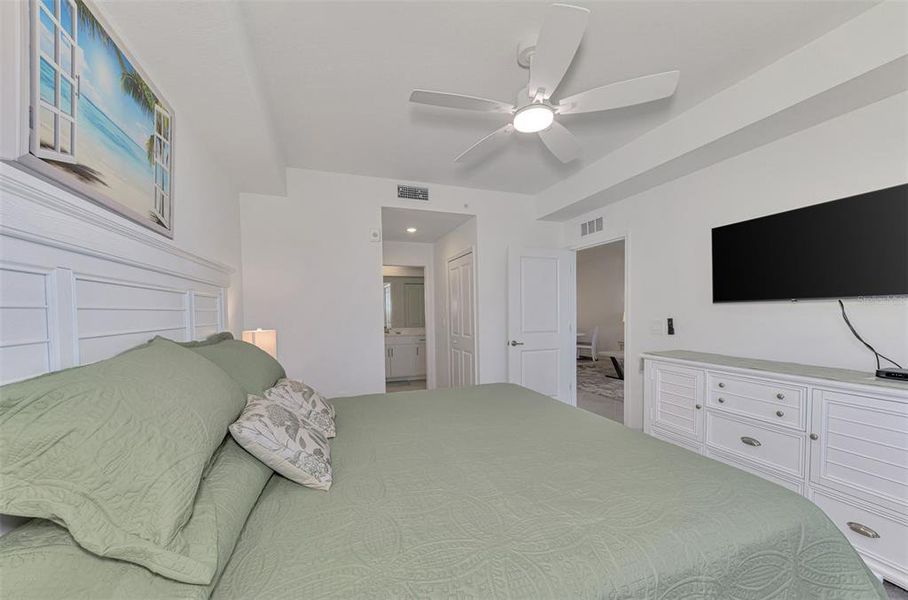 Furnished interior view inside a new home in , Venice (Image 26).