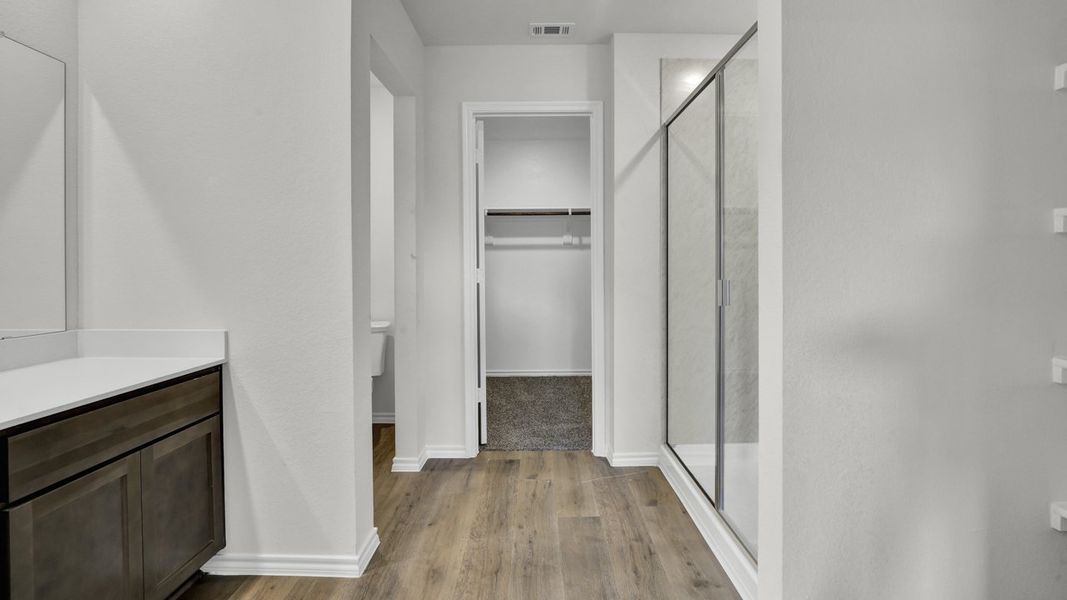 Furnished interior view inside a new home in Valor Farms, Royse City (Image 9).