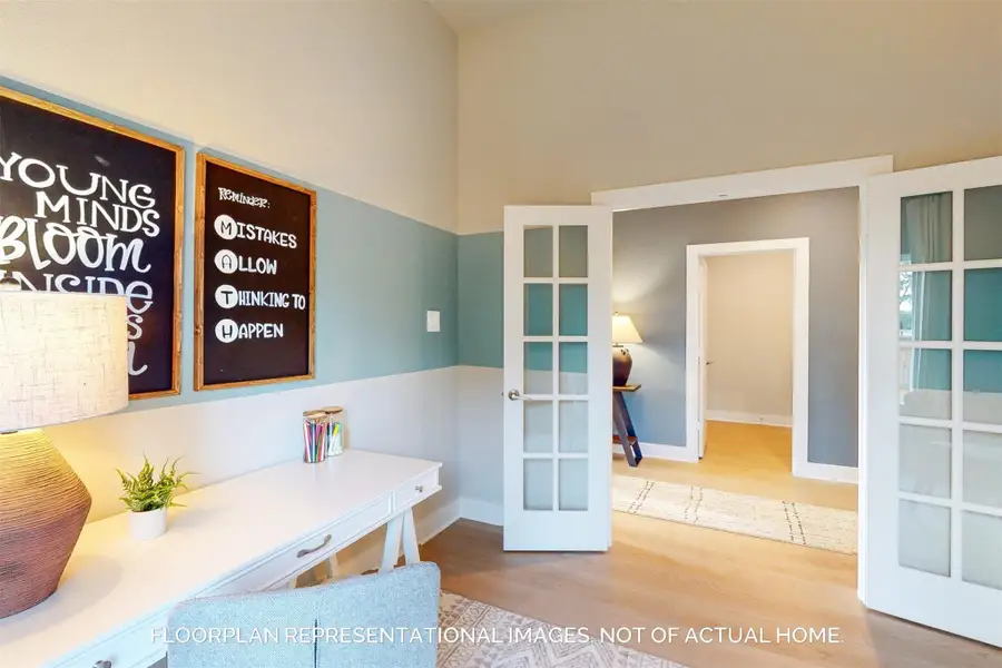 Image 17 of a home in Pinewood at Grand Texas.