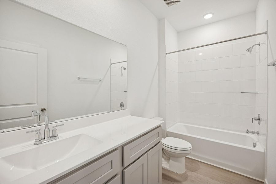 Furnished interior view inside a new home in Montgomery Bend, Montgomery (Image 15).
