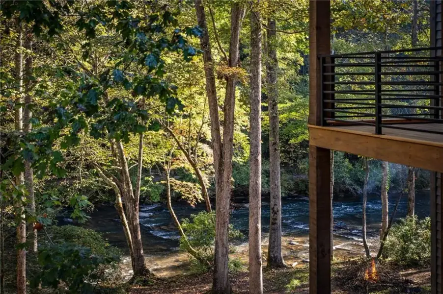 Natural landscape and outdoor views near in Ellijay (Image 8). Natural landscape and outdoor views near in Ellijay (Image 8).