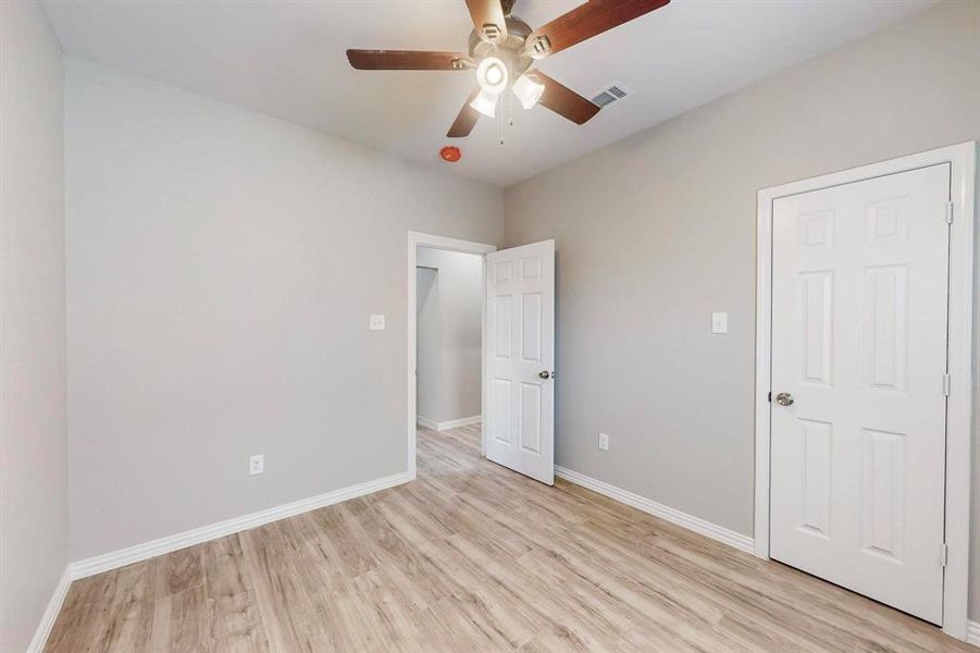 Spacious, unfurnished interior of a new home in , Dallas (Image 13).