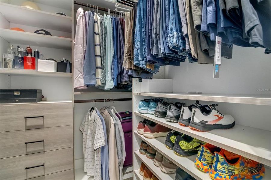 Close-up of interior finishes inside a home in Wellness Ridge: Chateau Collection, Clermont (Image 20).