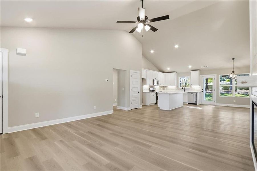 Spacious, unfurnished interior of a new home in , Hartwell (Image 33).