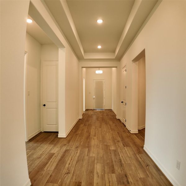 Spacious, unfurnished interior of a new home in Wildrye, Waller (Image 7).