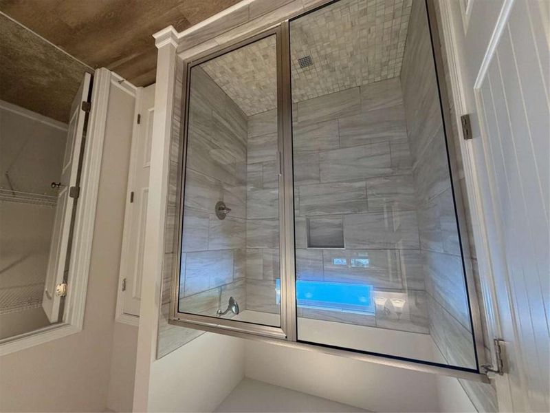 Close-up of interior finishes inside a home in , Eastanollee (Image 7).