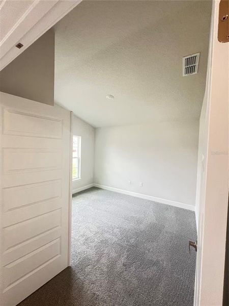 Spacious, unfurnished interior of a new home in Abbey Glen, Dade City (Image 20).