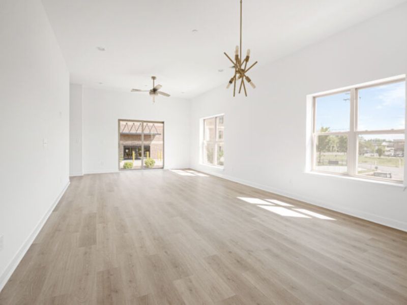 Spacious, unfurnished interior of a new home in Avery Farms - Ridge Series, Murfreesboro (Image 6).