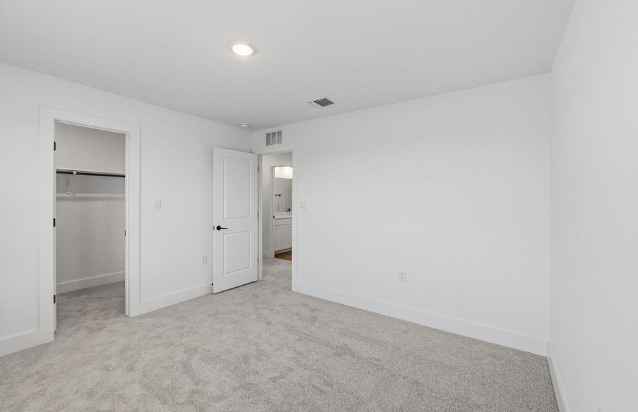 Spacious, unfurnished interior of a new home in Lagos, Manor (Image 40). Spacious, unfurnished interior of a new home in Lagos, Manor (Image 40).