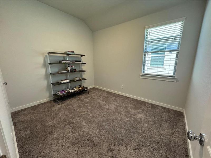 Image 12 of a home in Lakehaven. Image 12 of a home in Lakehaven.