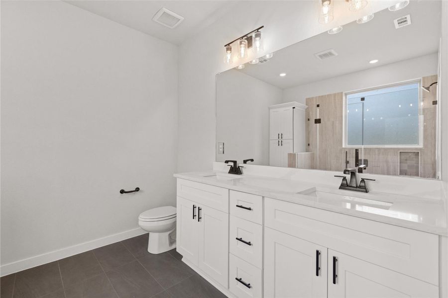 Furnished interior view inside a new home in Crosby Farms, Crosby (Image 5).